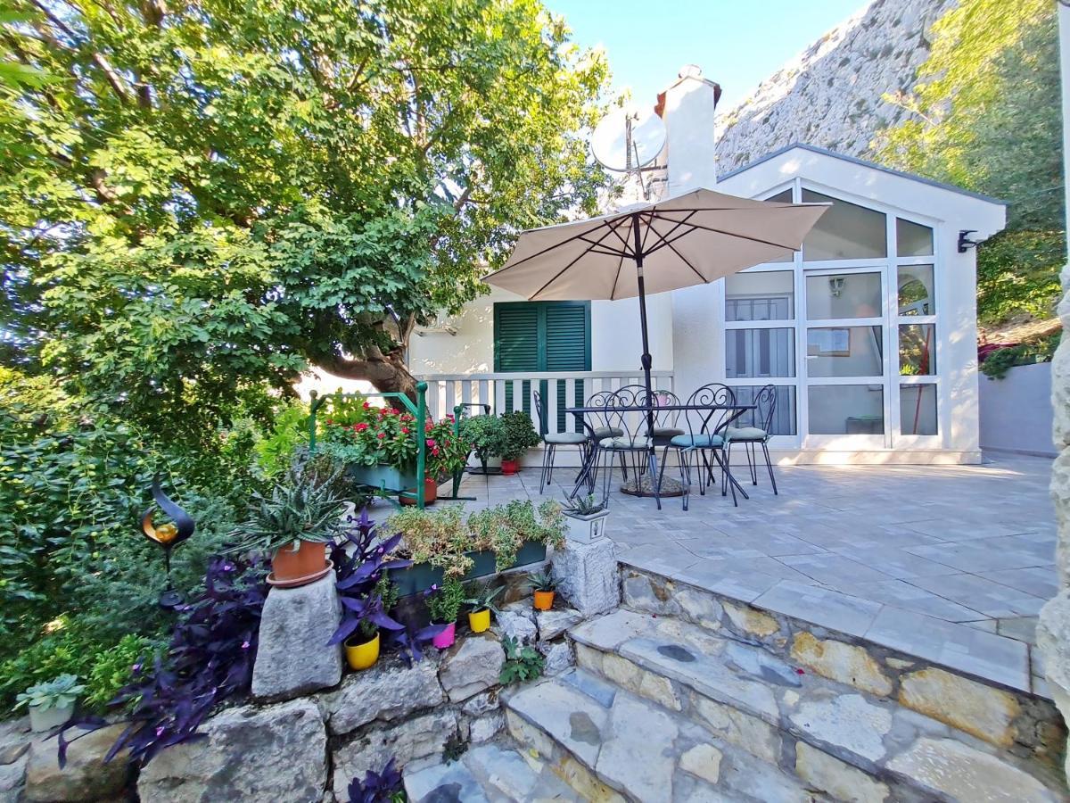 Apartment Ivana Borak Omiš Eksteriør billede