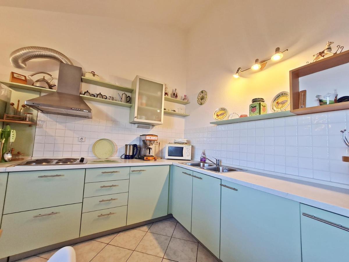 Apartment Ivana Borak Omiš Eksteriør billede