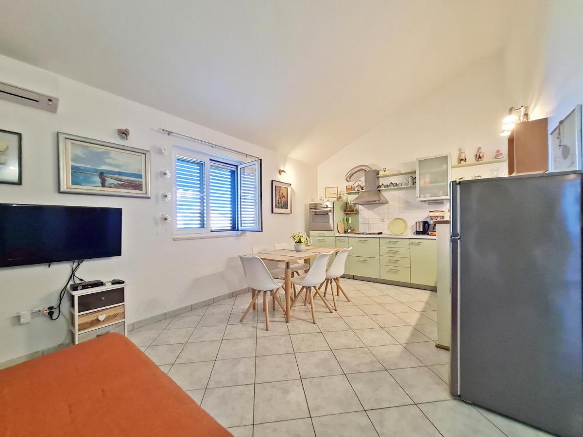 Apartment Ivana Borak Omiš Eksteriør billede