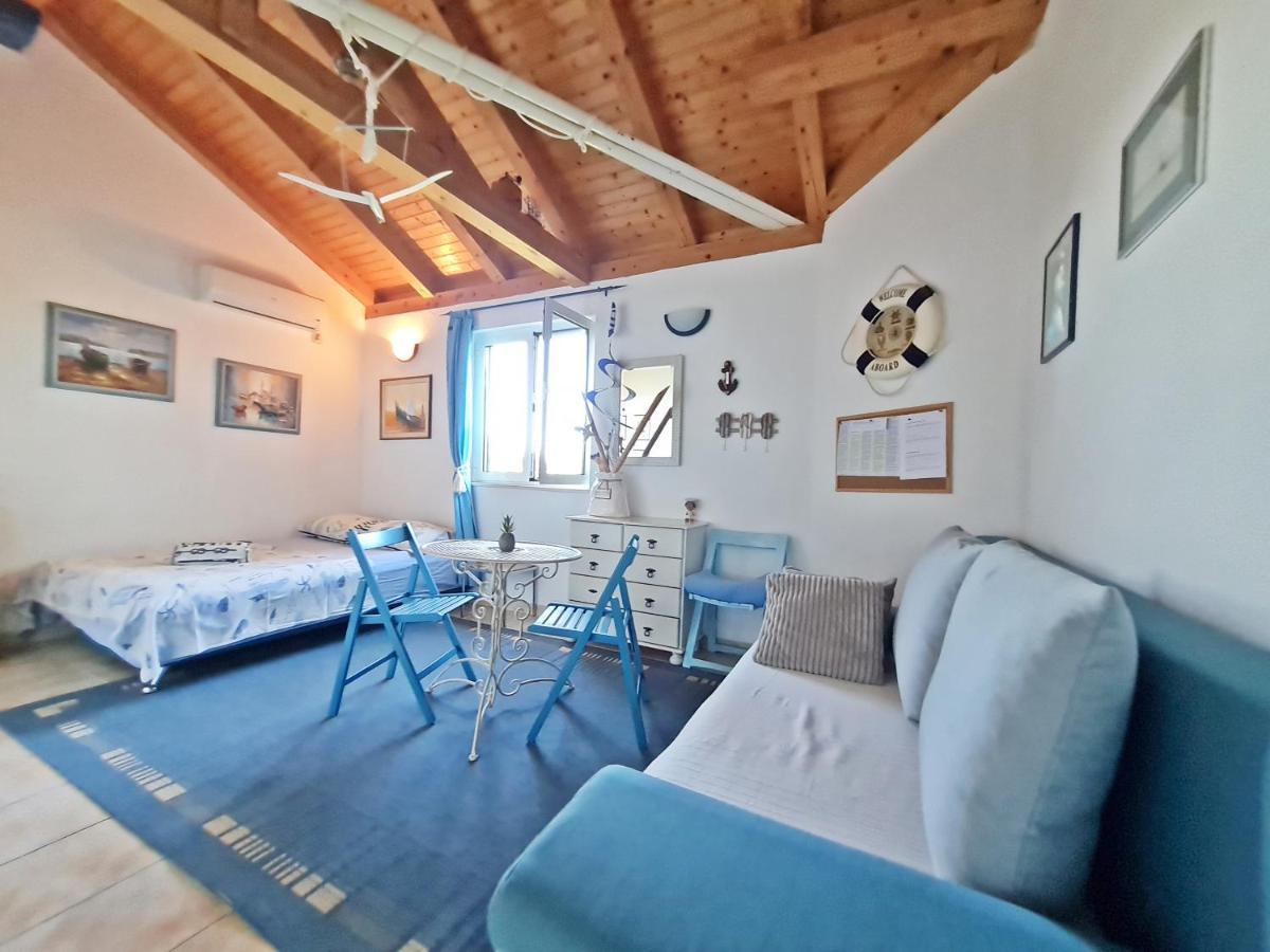 Apartment Ivana Borak Omiš Eksteriør billede