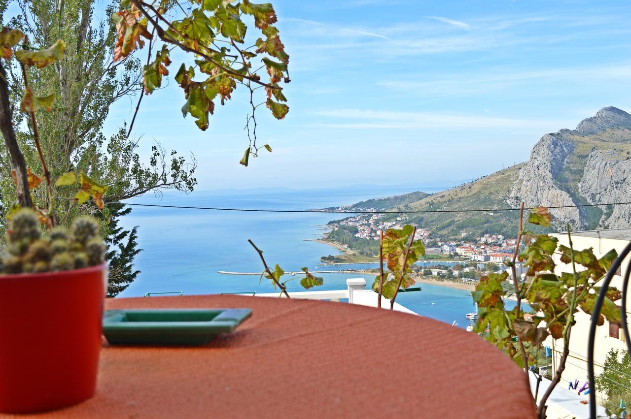 Apartment Ivana Borak Omiš Eksteriør billede